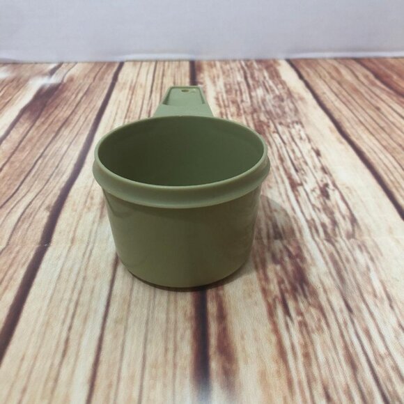 Vintage Tupperware Avocado Green Nesting Measuring Cup 3/4 CUP Replacement 762-5 - Picture 2 of 12